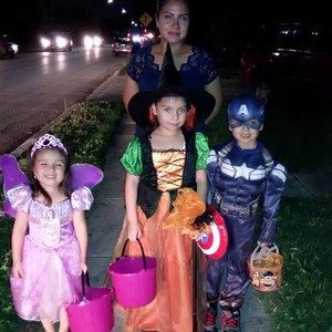 Meet your Posher, Sandy